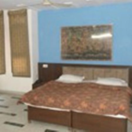 Hotel Viren Residency Agra Екстериор снимка