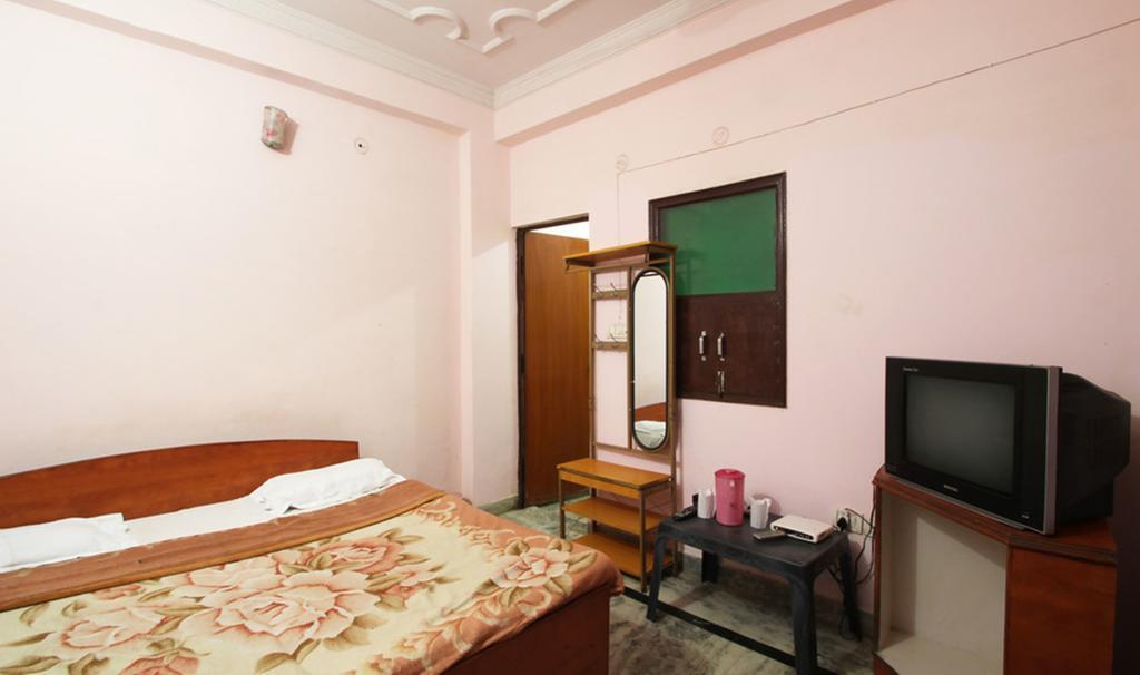 Hotel Viren Residency Agra Екстериор снимка